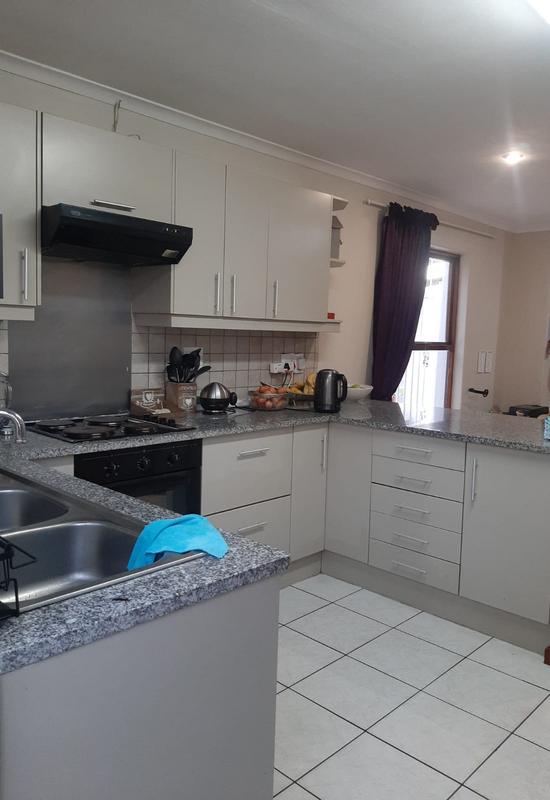 To Let 4 Bedroom Property for Rent in Strand Western Cape